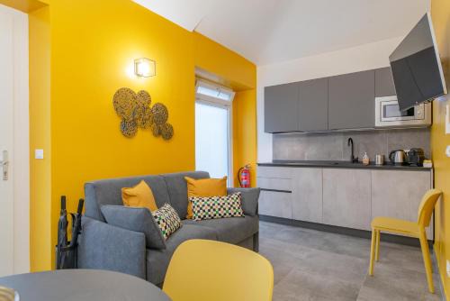 Vanchiglia Apartment | Casa Mirò by HAPPYHOSTORINO