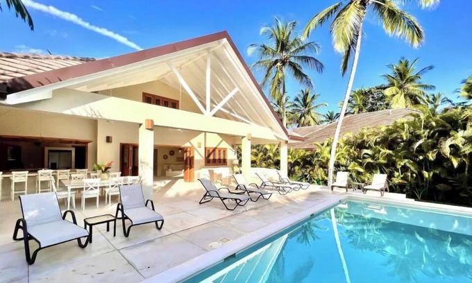 Las Terrenas Villa | Casa Ola, Lux 5 Bedrm, 5 Bath Villa, w' Private Pool, 2 min walk to Playa Coson