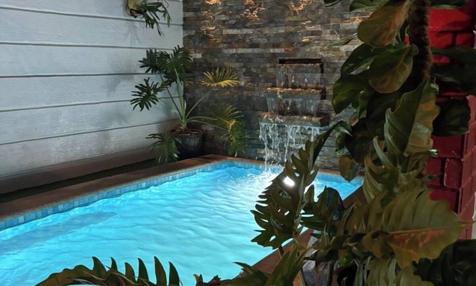 Tagaytay House | Casa Robles Full Villa: Private, Cozy House with Exclusive Pool in Tagaytay