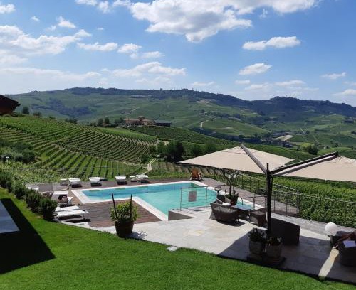 Castiglione Falletto House | Casa Sobrero
