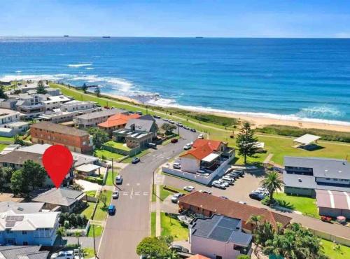Towradgi Apartment | Casa Solé - Calm 1BR Escape by Towradgi Beach