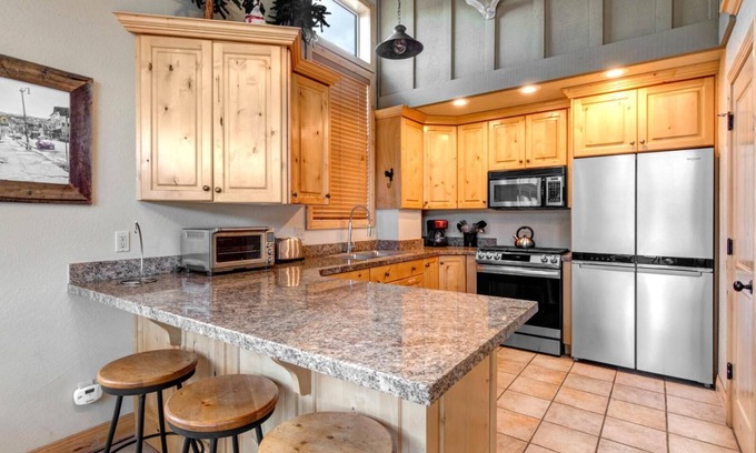 North Park City Cottage | Casa Tornare 3 Bedrooms PEA-1260 by KBM