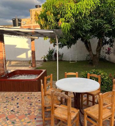 Anapoima House | Casa Vacacional con Jaccuzi privado- Centro de Anapoima