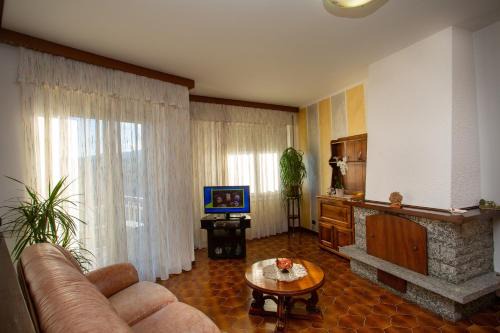 Intra Apartment | Casa Vacanze Heidi vista lago