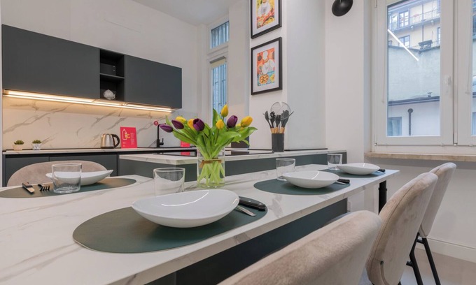 Historic Centre Apartment | Casa Viola by Wonderful Italy