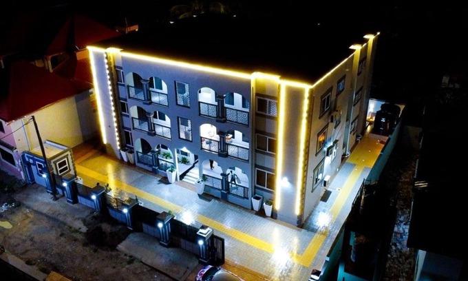 Sekondi-Takoradi Apartment | Casa Viola The Vine