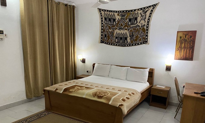 Sekondi-Takoradi Hotel | Casablanca Guest Inn