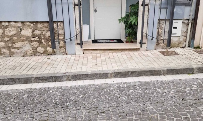 Montesarchio House | Casetta incantevole con tutti i servizi nel centro storico di Montesarchio,