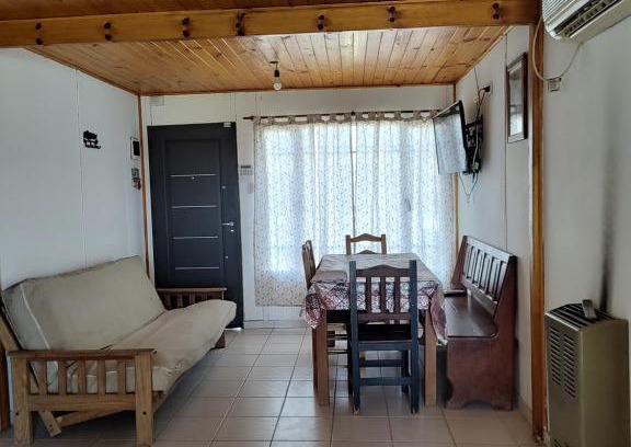General Fernandez Oro House | Casita en Oro