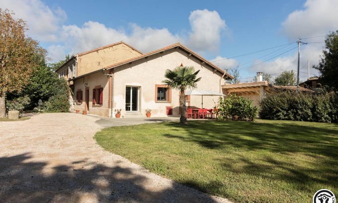 Lahage House | Castel Ginest - LAHAGE