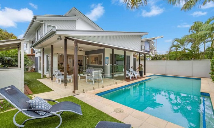 Casuarina House | Casuarina Calm - Beach House with Pool by uHoliday