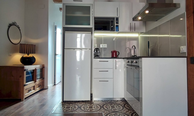 La Sagrada Familia Apartment | Catalan Comfort Near Sagrada Familia