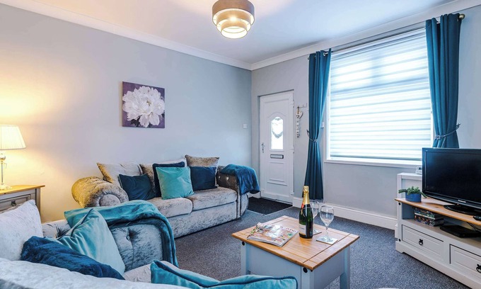 Crewe Apartment | Central 2 Bed Home in Crewe, Perfect for Business!