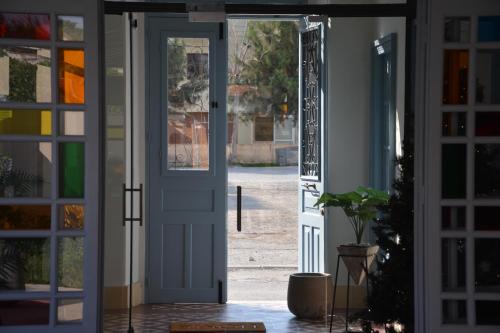 Neapolis Apartment | Central House