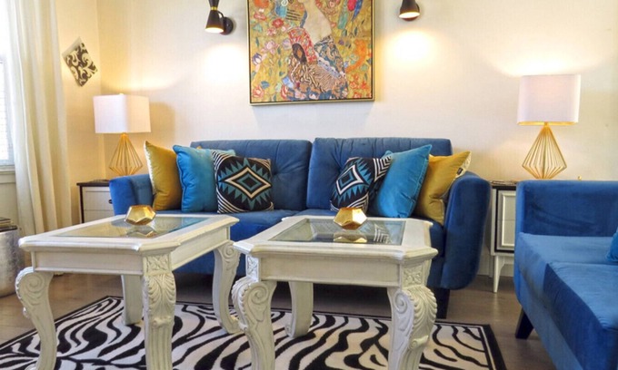 Fairfield House | Central Location-Country Charm. Walk Downtown, Harbour, Ocean, Museum via Park