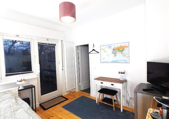 Marienthal Apartment | Central Private Cozy Room w own entrance, Spacious Bathroom, on-site parking