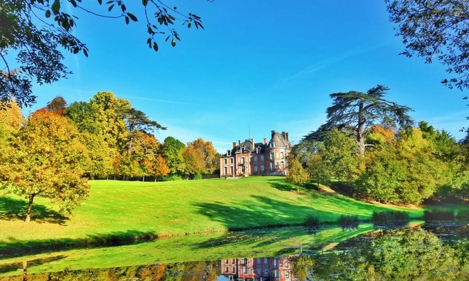 Bacilly Bed & Breakfast | Château de Chantore