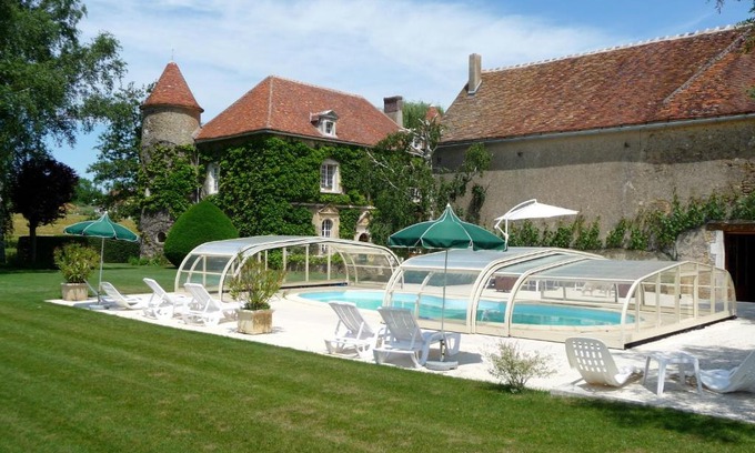 Chevannes Bed & Breakfast | Château de Ribourdin