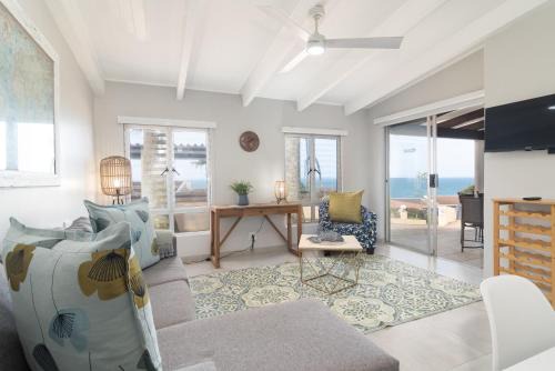 Shaka's Rock Apartment | Chakas Rock Chalets 24