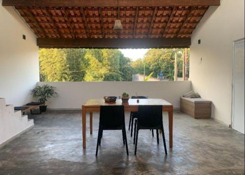Itanhaem House | Chalé com Varanda Grande e Terraço Vista Mar