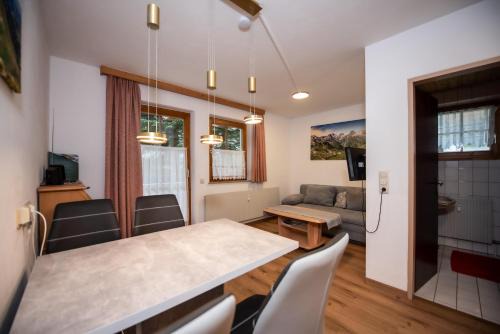 Hochkrimml Apartment | Chalet Alpine Royal B Top 20