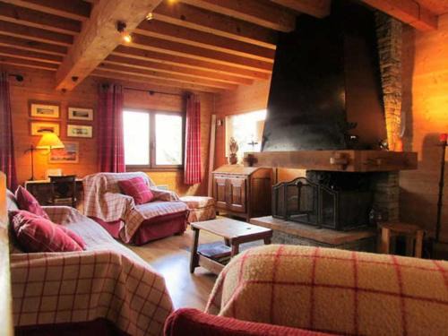 Bellentre Ski Chalet | Chalet aux Coches 10 pers. | 7 min des pistes, internet et parking gratuits - FR-1-329-18