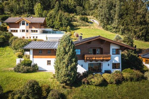 Zell am See Ski Chalet | Chalet Crown of the Alps by we rent