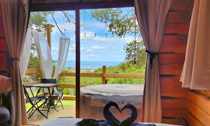 Alairac Ski Chalet | Chalet en Rondin Avec spa Privé à 10 Minutes de la Cité de Carcassonne