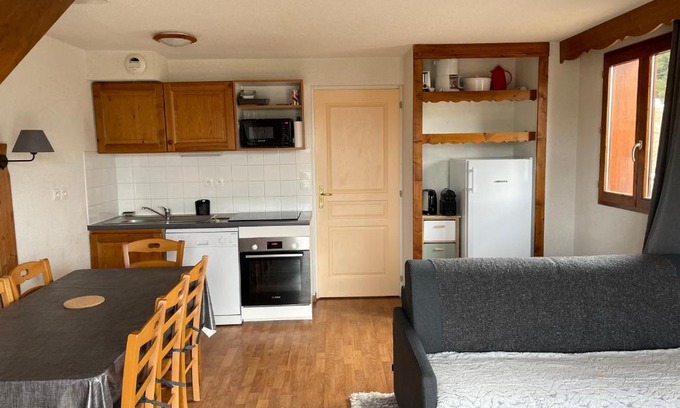 La Joue du Loup Ski Chalet | Chalet mitoyen 3 pièces, 8 pers. avec terrasse et parking à La Joue du Loup - FR-1-504-641