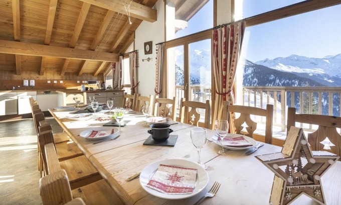 Les Eucherts Ski Chalet | Chalet, wifi, sauna, balcony, fireplace or stove, parking, tv, ski locker, 185m², La Rosière