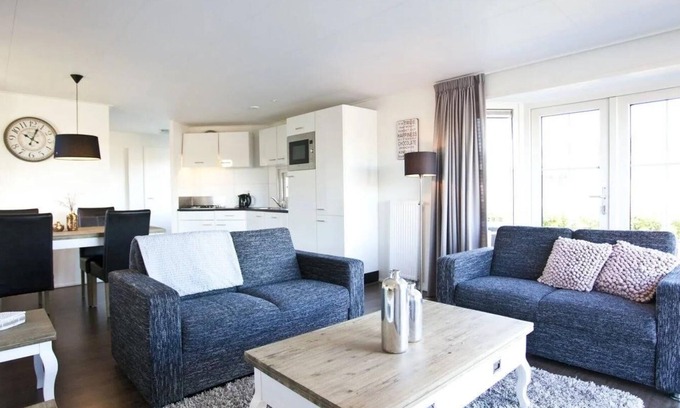Halfweg Ski Chalet | Chalet with 2 bedrooms and a terrace