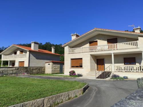 Meis House | Chalets Tito Gómez Meis
