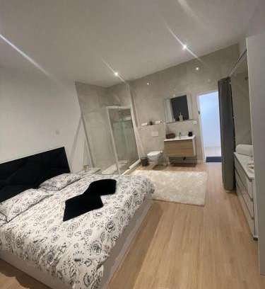 Cambrai Apartment | Chambre d’hôtes jazs