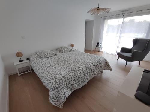 Mezeray Bed & Breakfast | Chambre double avec salle de bain privée