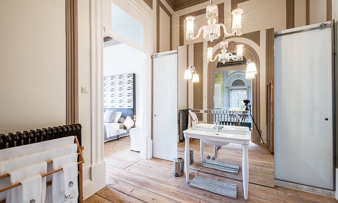 Bonfim House | Charm Palace