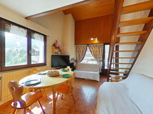 Le Grand-Bornand Apartment | Charmant appart 3 pièces avec mezzanine et ascenseur, 6 pers, centre village, proche commerces, navettes - FR-1-241-138