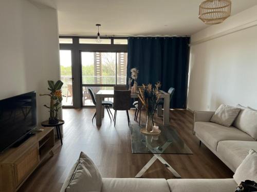 Saint-Pierre De La Reunion Apartment | Charmant appartement meublé à Terre Sainte