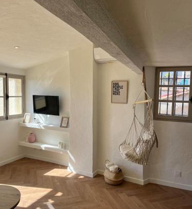 Vence Apartment | Charmant Duplex au cœur de la vieille ville