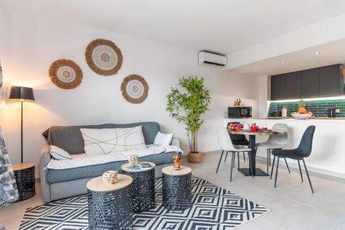 Anse Marcel Apartment | Charmant duplex moderne proche plage Anse Marcel