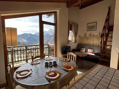 Notre-Dame-de-Bellecombe Apartment | Charmant T2 Mezzanine, Balcon, 6 Pers, Centre de Notre-Dame-de-Bellecombe - FR-1-595-27