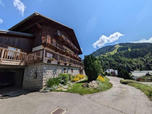Beaufort Apartment | Charmant studio 19m², idéal 3 pers, avec terrasse et parking, proche commerces et navette ski - FR-1-342-307