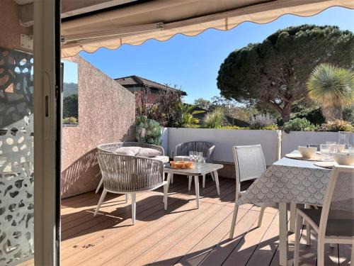 Cavaliere Apartment | Charmant T2 climatisé avec piscine, terrasse, parking et Wi-Fi - 4 couchages, Le Lavandou - FR-1-251-540