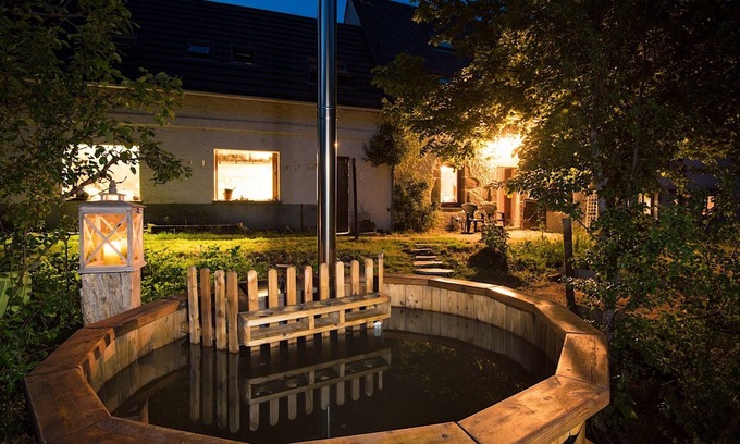 Saint-Sauves-d'Auvergne Apartment | Charming cottage, private spa
