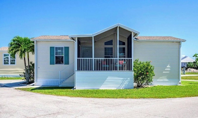 Fort Myers Beach House | Charming 2-bedroom 2-bath house in beautiful Fort Myers Beach!