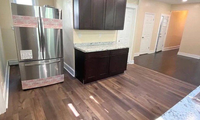 Lower Vailsburg Apartment | Charming 2-bedroom apartment in Irvington with WiFi