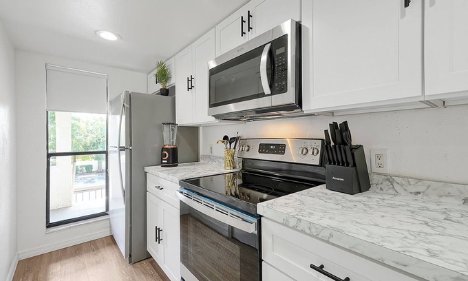 Oak Ridge Apartment | Charming 2BDR in Orlando