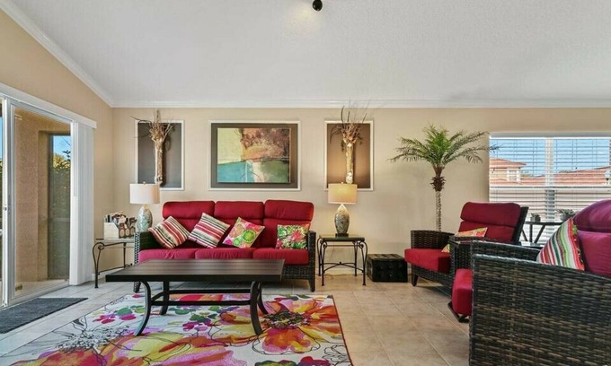 Waterstone House | Charming 4-bedroom w/ pool, spa