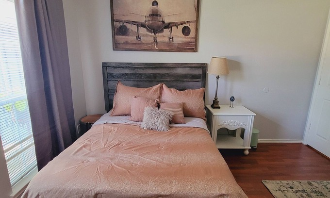 Denton Bed & Breakfast | Charming Bedroom in Denton with AC.nshared bathroom