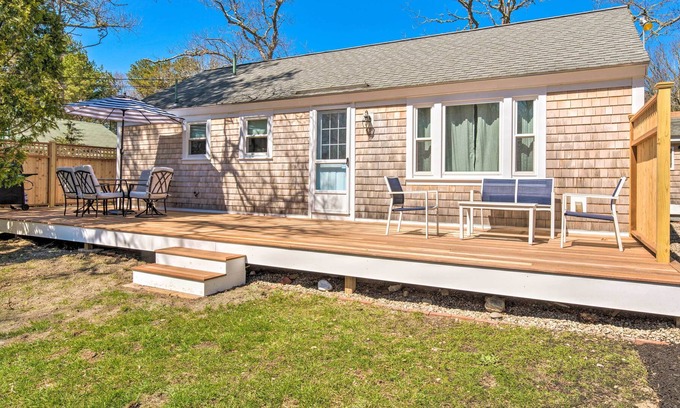 South Dennis Cottage | Charming Cape Cottage w/ Patio: 4 Mi to Beach!