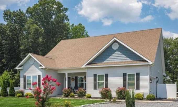 Rehoboth Beach House | Charming Coastal Retreat Lewes 3 Bed 3 Bath Home Close to the beach and Outlets